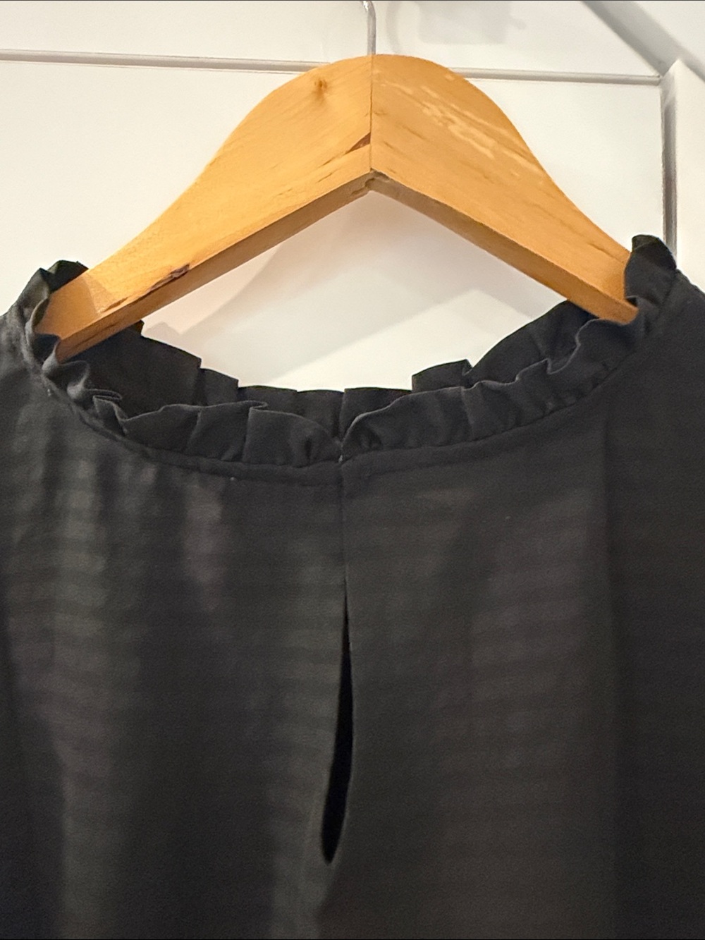 Loft Black Puff-Sleeve Blouse - Elegant Women's Top - Picture 4 of 5